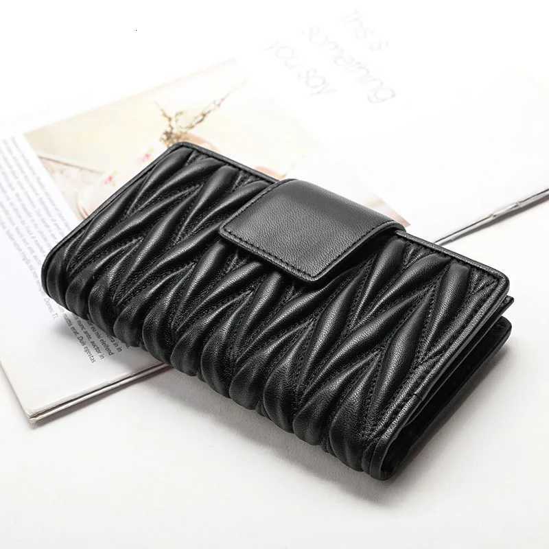 Wrinkled 100 sheepskin Genuine Leather wallet women long large capacity leather handbag new zipper multifunctional zero walletW251119