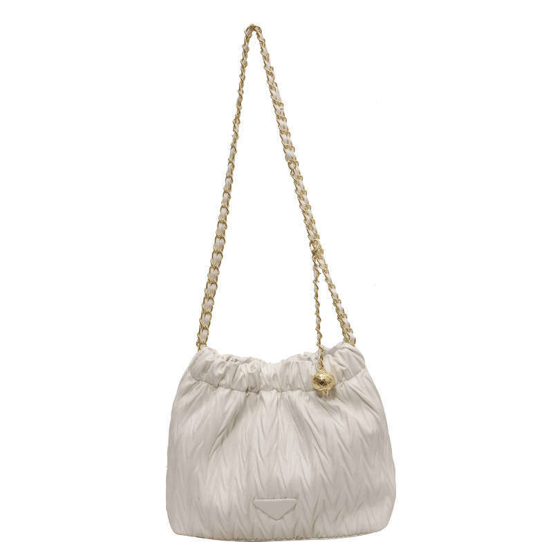 2025 new niche design women's diamond grid chain shoulder bag, high-end and stylish pleated versatile bucket bag
