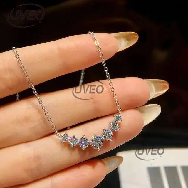 Fine Jewelry Twin Heart Halo Shape Dia Moissanite Pendant Necklaces Sterg Sier Chain For Women Engagement