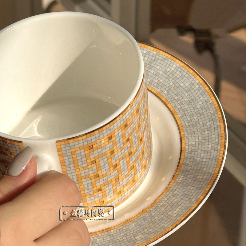 Zhi H Home Fashion Cup Set European Afternoon Set, Black Tea Cup, Coffee Cups, 2 Dishes Gift Box