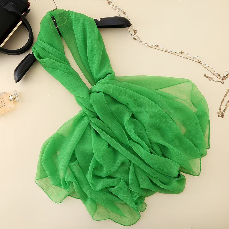 K440 New chiffon solid color silk scarf crocodile wrinkled scarf scarf female beach towel summer long shawl autumn and winter all-match wholesale