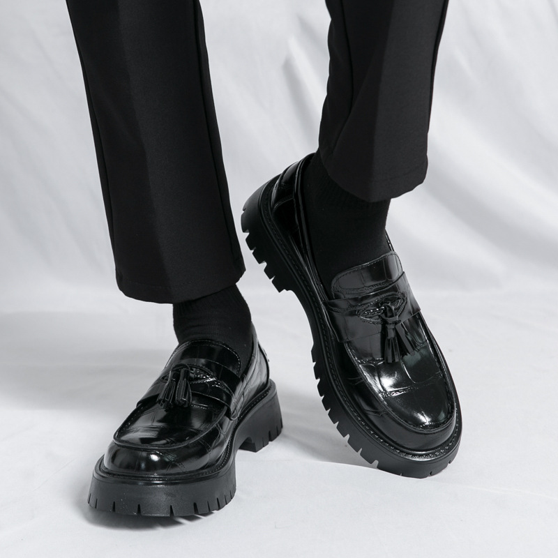 Free shipping Designer Dress Shoes 2025 New Business Low cut Leather Shoes Fashion Versatile Thick soled Leather Shoes Height Raising Mens Shoes black