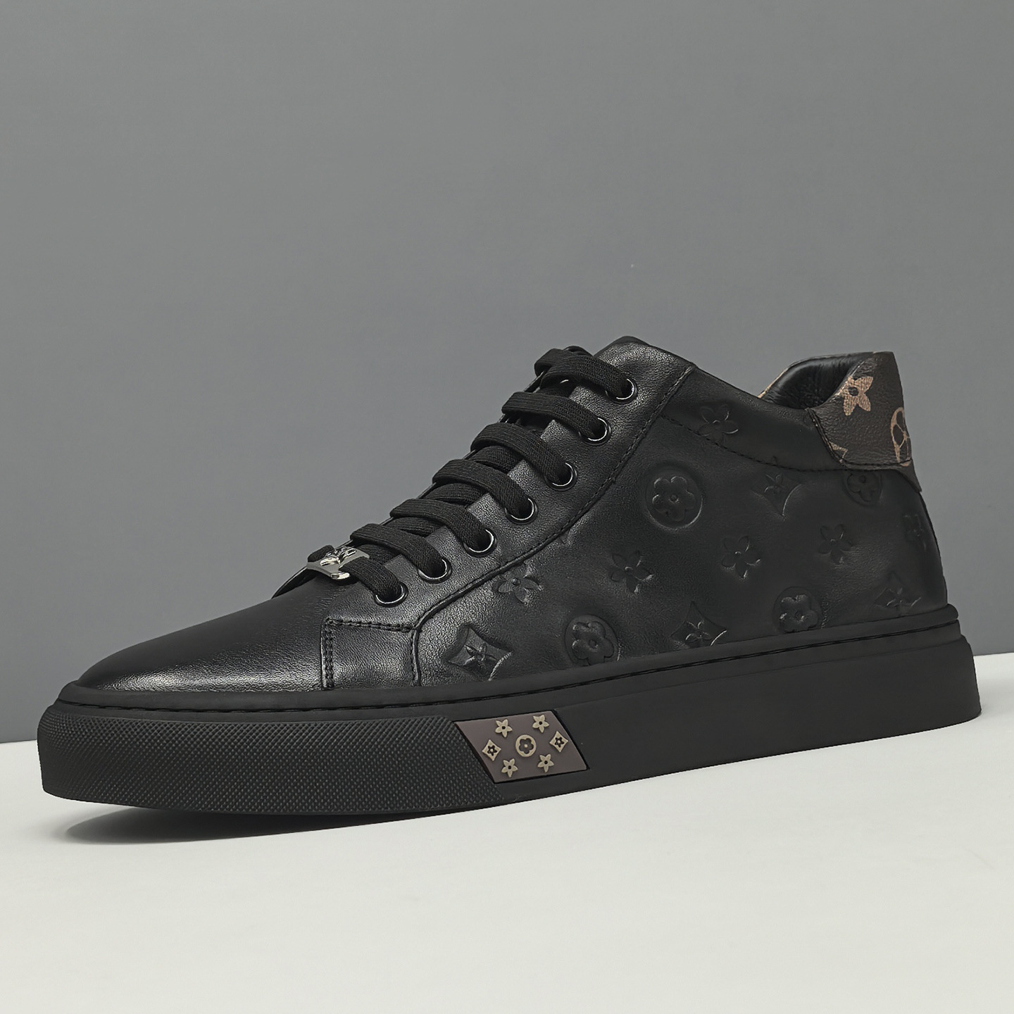 Fashionable Light Luxury Men's Shoes Autumn New Arrival Versatile Casual High-Top Sports Sneakers White and Black Free Shipping