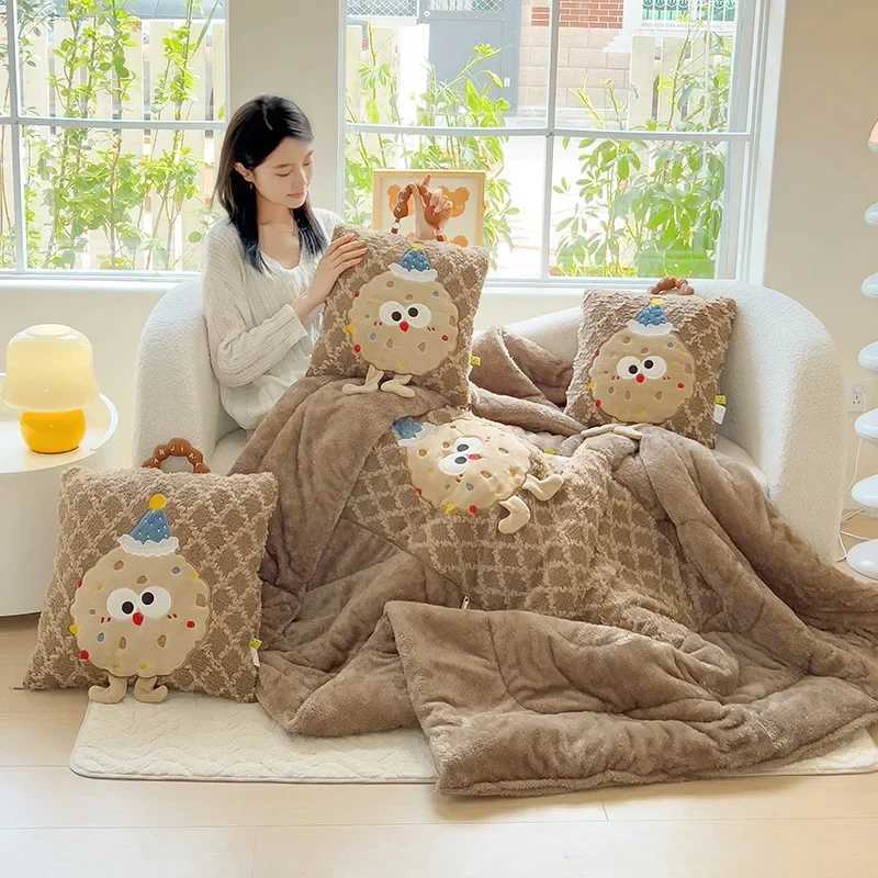 2024 cartoon three-dimensional patch embroidered cookies throw quilt hand carry thickened throw quilt dual-purposeM251119