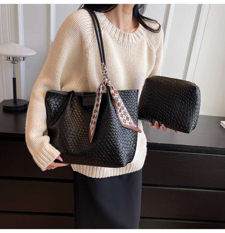 2025 new leather imitation woven material large capacity mother and child bag, women's diamond grid casual versatile single shoulder tote bag