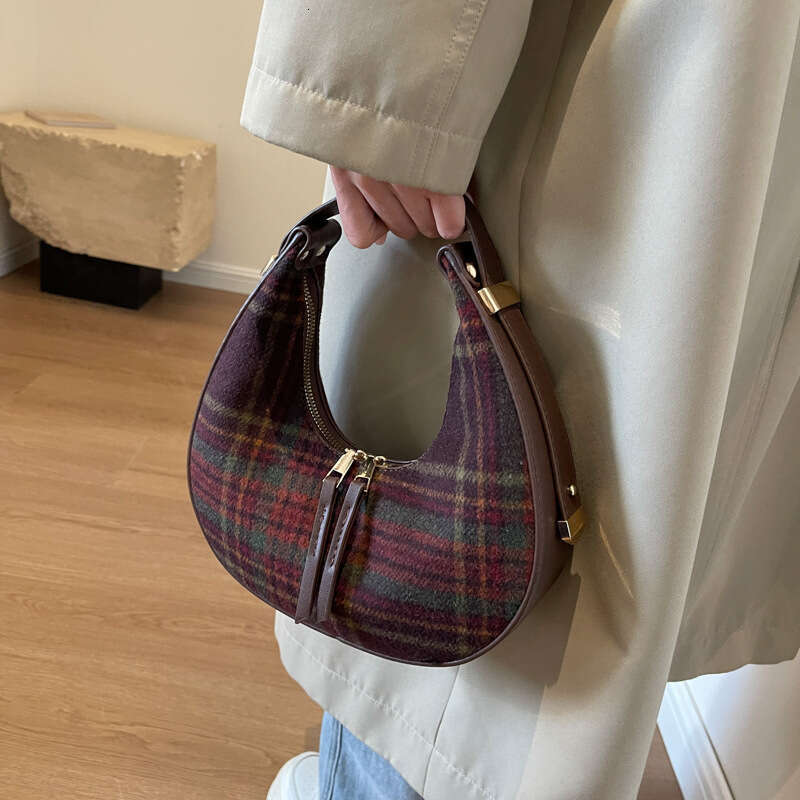 Women's 2025 autumn/winter new woolen small fashionable plaid hand-held crescent premium texture single shoulder armpit bag