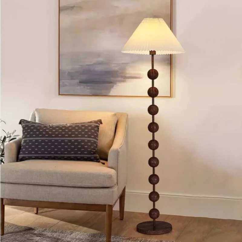 American Walnut Floor Lamps for Living Room Vintage Solid Wood Standing Lamp Sofa Corner Home Decor Bedroom Ambient Lighting E27 M251119