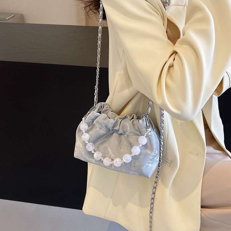 2025 Spring outing new fresh girl series solid color velvet beaded chain strap single shoulder small bucket bag for women