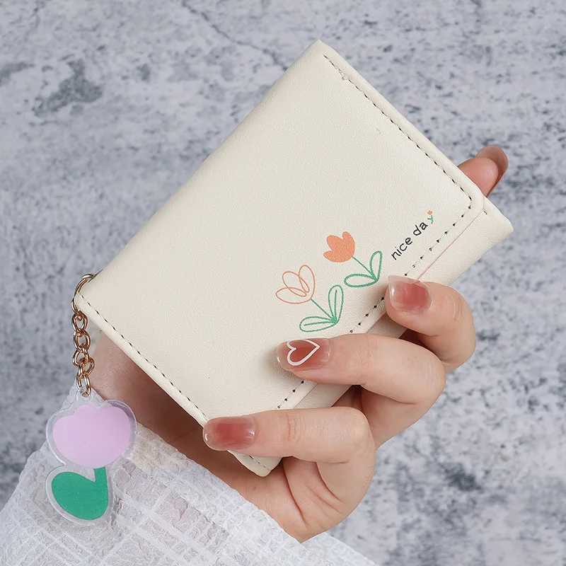 New Small Wallet Womens Leather Short Folding Wallet Student Cute Mini Fashion Hasp WalletT251119