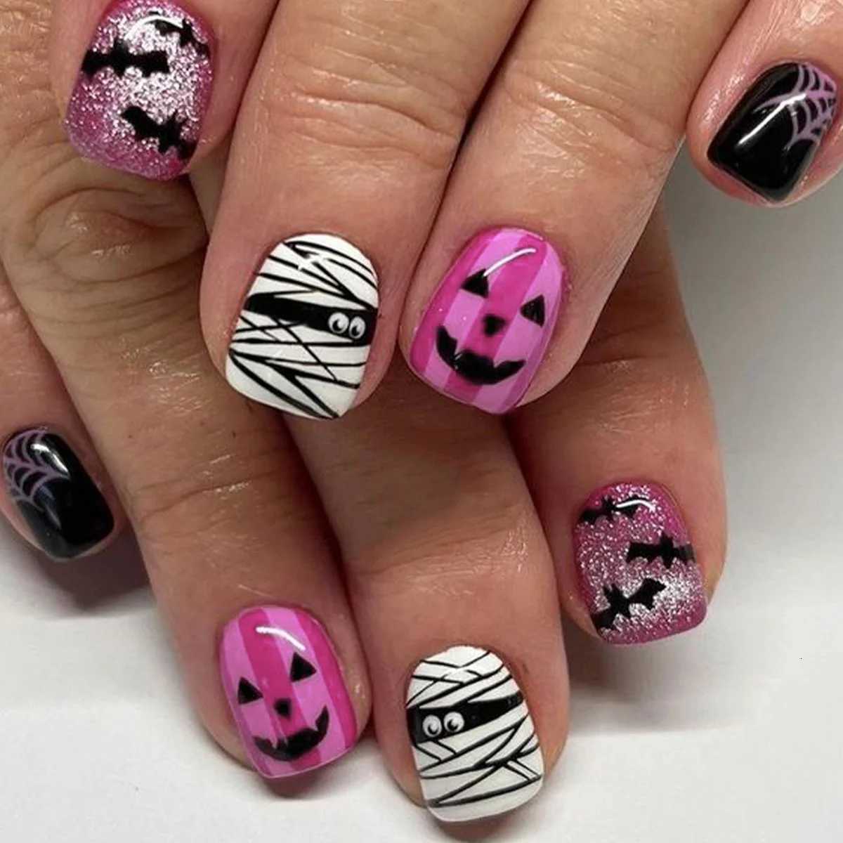 24Pcs Halloween False Nails Ghosts Bats Fake Nails Short Square Press on Nails Full Cover Nail Tips Manicure ToolsT251118T251119