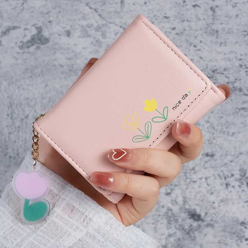 New Small Wallet Womens Leather Short Folding Wallet Student Cute Mini Fashion Hasp WalletT251119