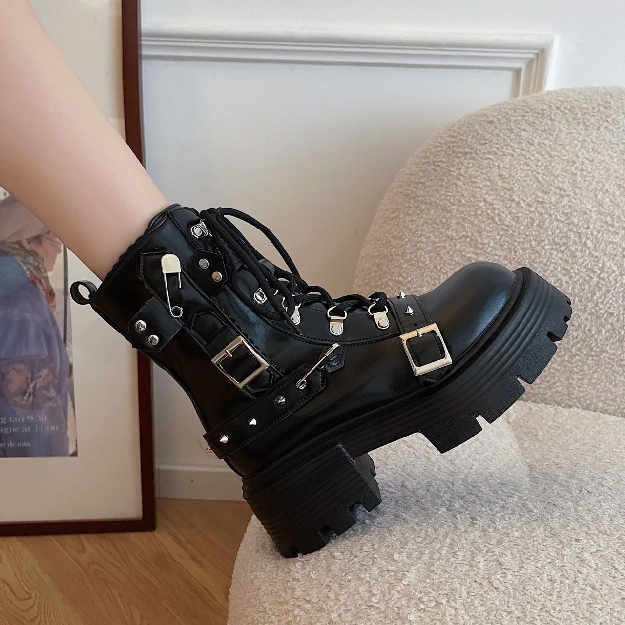 Womens Rivet Chain Short Boots Gothic Shoes Street Fashion Lady Rock Boots Metal Decor Punk Style Women Shoes 250418