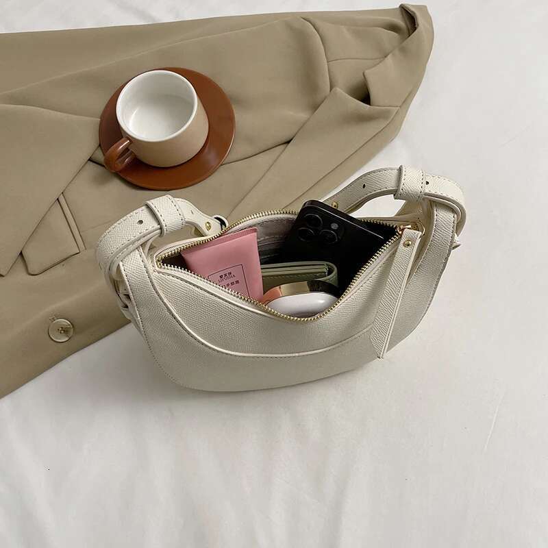 French Niche Elegant Women's Trendy Designer Crescent Bag Ladies Single Shoulder Handbag Messenger Bags for Women Designer Half Moon Smooth Shoul