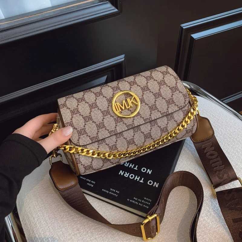 Luxury Womens Crossbody-Bag Crafted From Fine Leather Featuring Popular Classic Elegant And Vintage StyleW251119