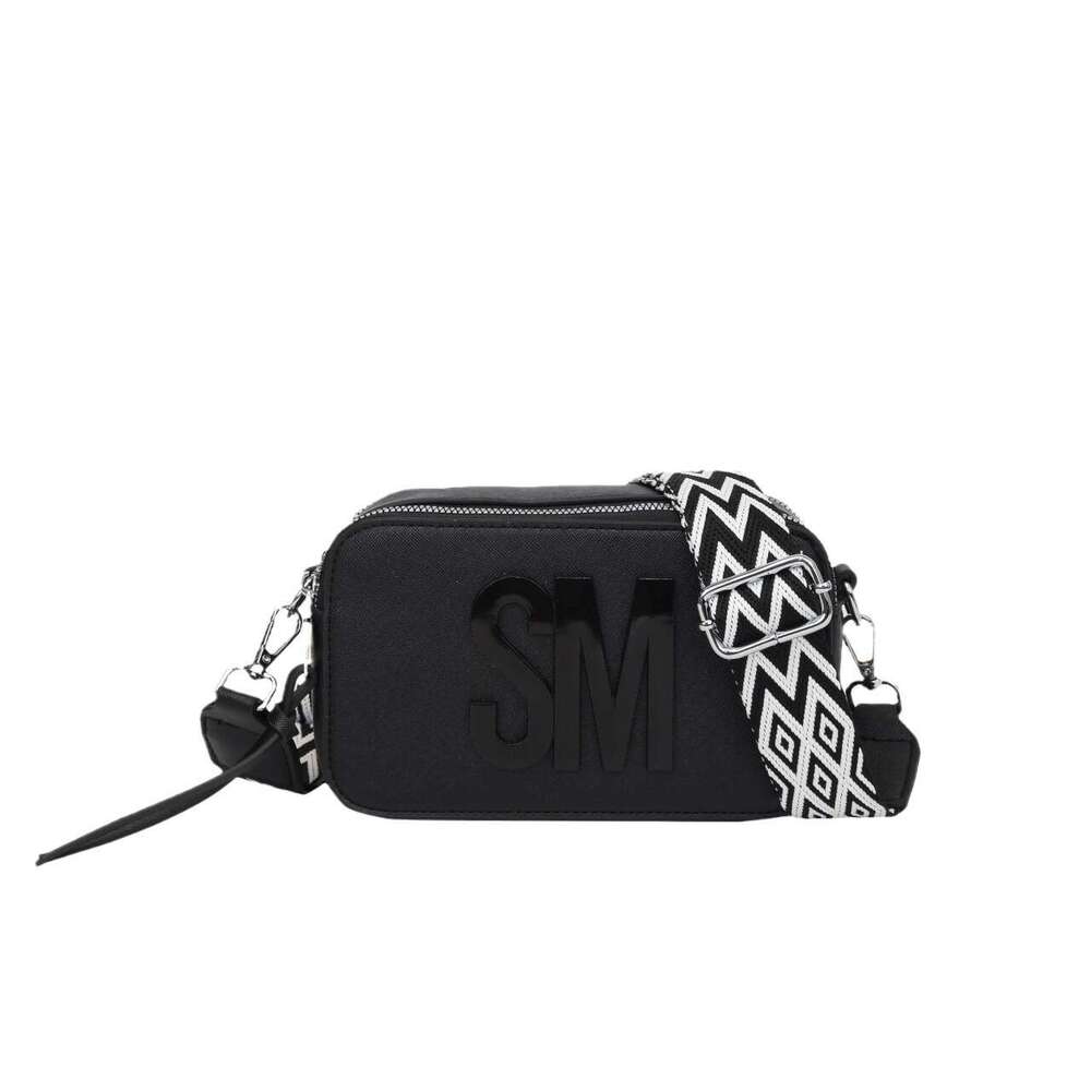 2025 New Fashionable Trendy Women's Bag, Casual and Versatile, Square with Small Letters, Wide Strap, Popular Single Shoulder Bag