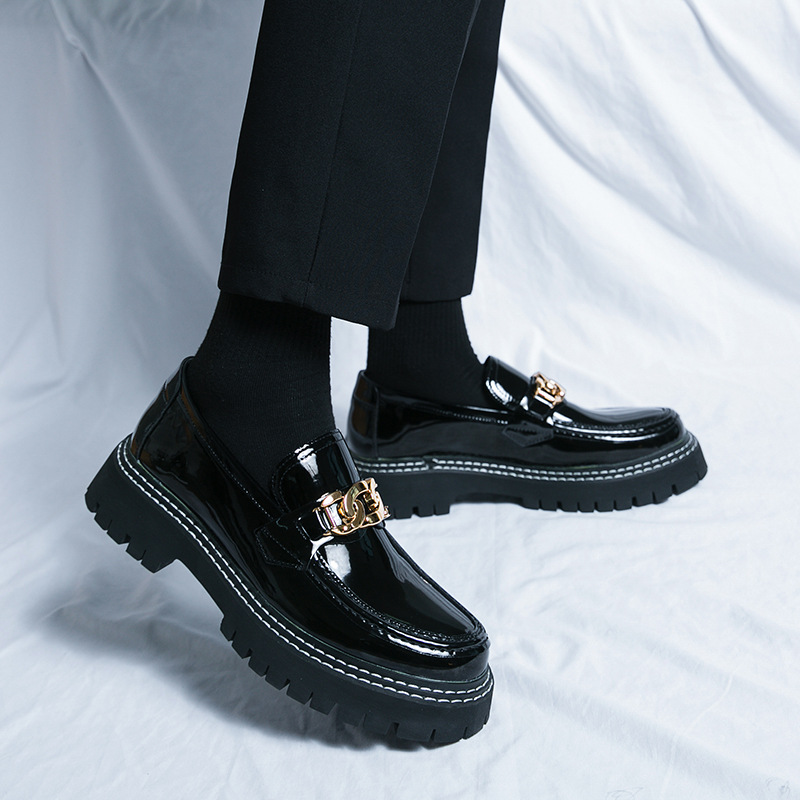 Free shipping Designer Dress Shoes 2025 new fashionable thick soled height increasing mens shoes with shiny surface casual fashion leather shoes for m