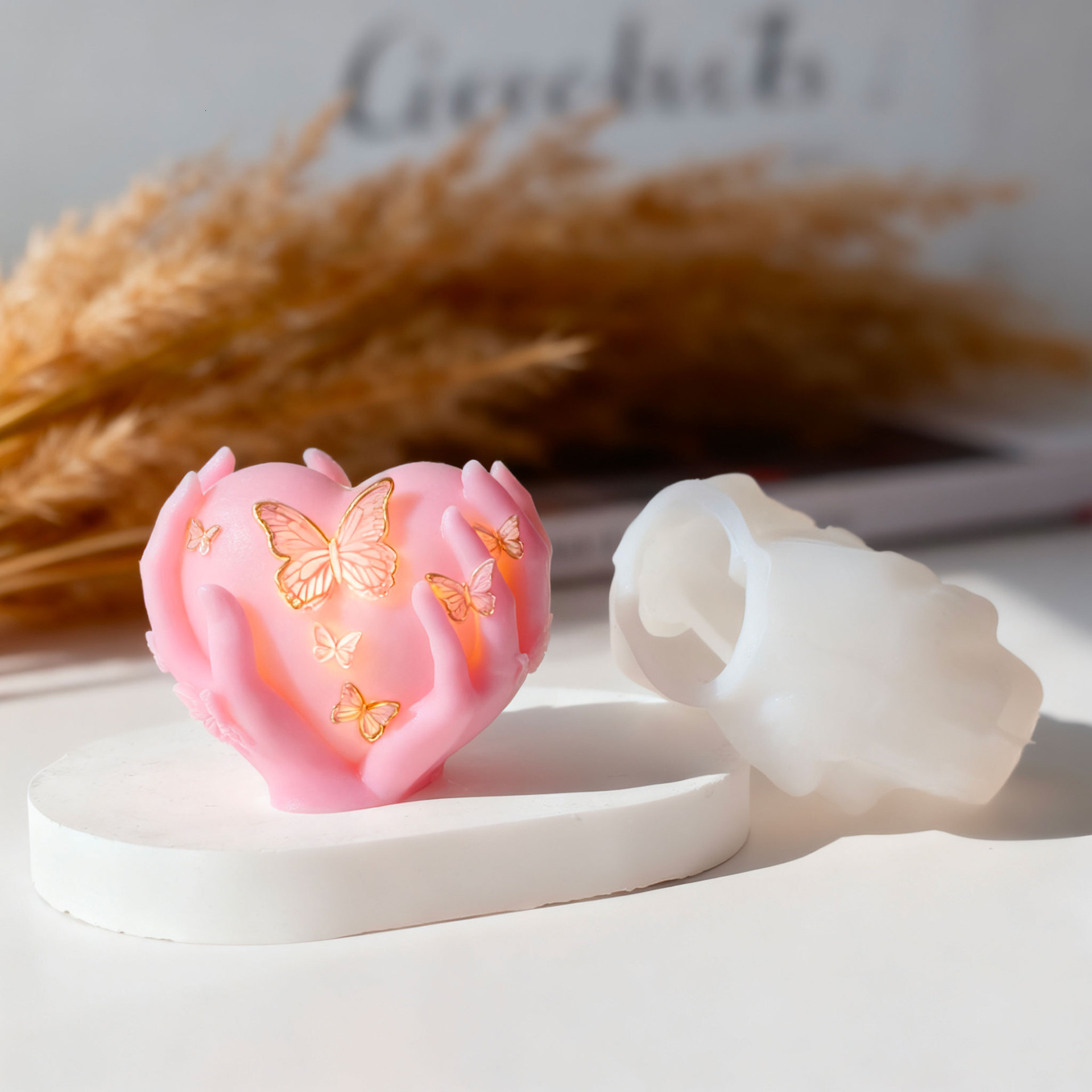 Heart-Shaped Butterfly Candle Silicone Mold DIY Valentine's Day Handheld Heart-Shaped Handmade Scented Plaster Mold