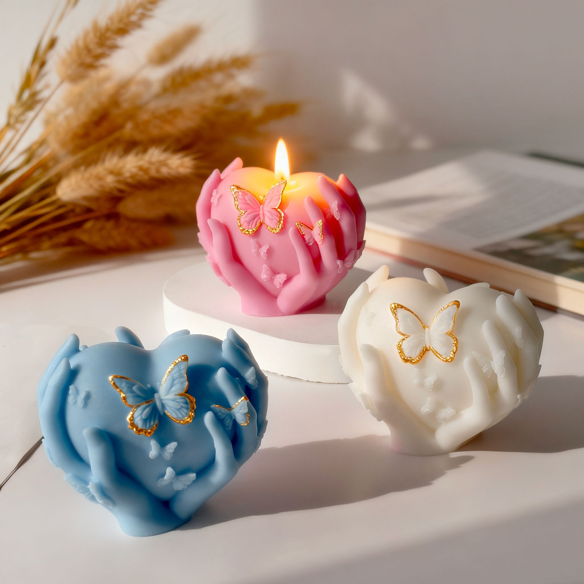 Heart-Shaped Butterfly Candle Silicone Mold DIY Valentine's Day Handheld Heart-Shaped Handmade Scented Plaster Mold