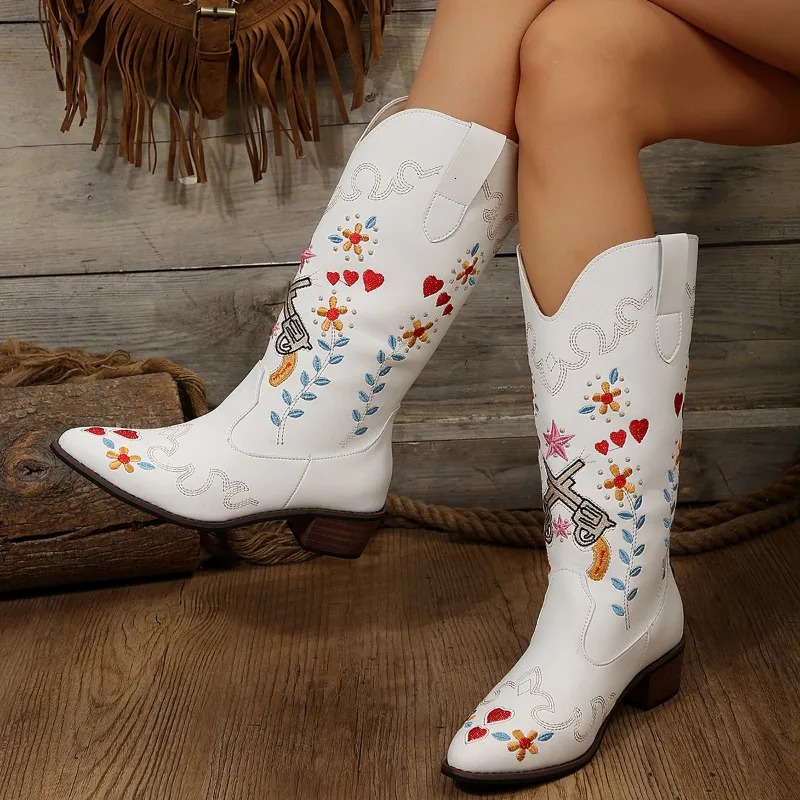 Womens Fashion Embroidered High Heels Western Cowboy Boots Womens Thick High Heels Ethnic Corner Leather Boots 250418