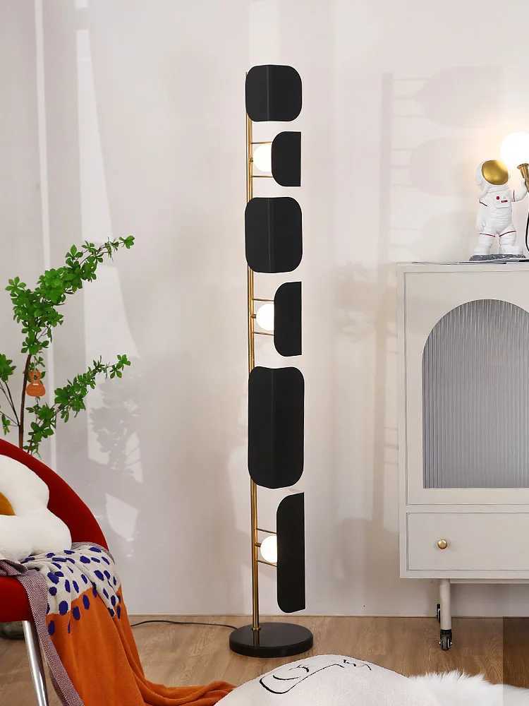 Modern Minimalist Living Room Floor Lamp Light Luxury Lamp Nordic Black Standing Lights Bedroom Bedside Lamp LED Room Decoration M251119