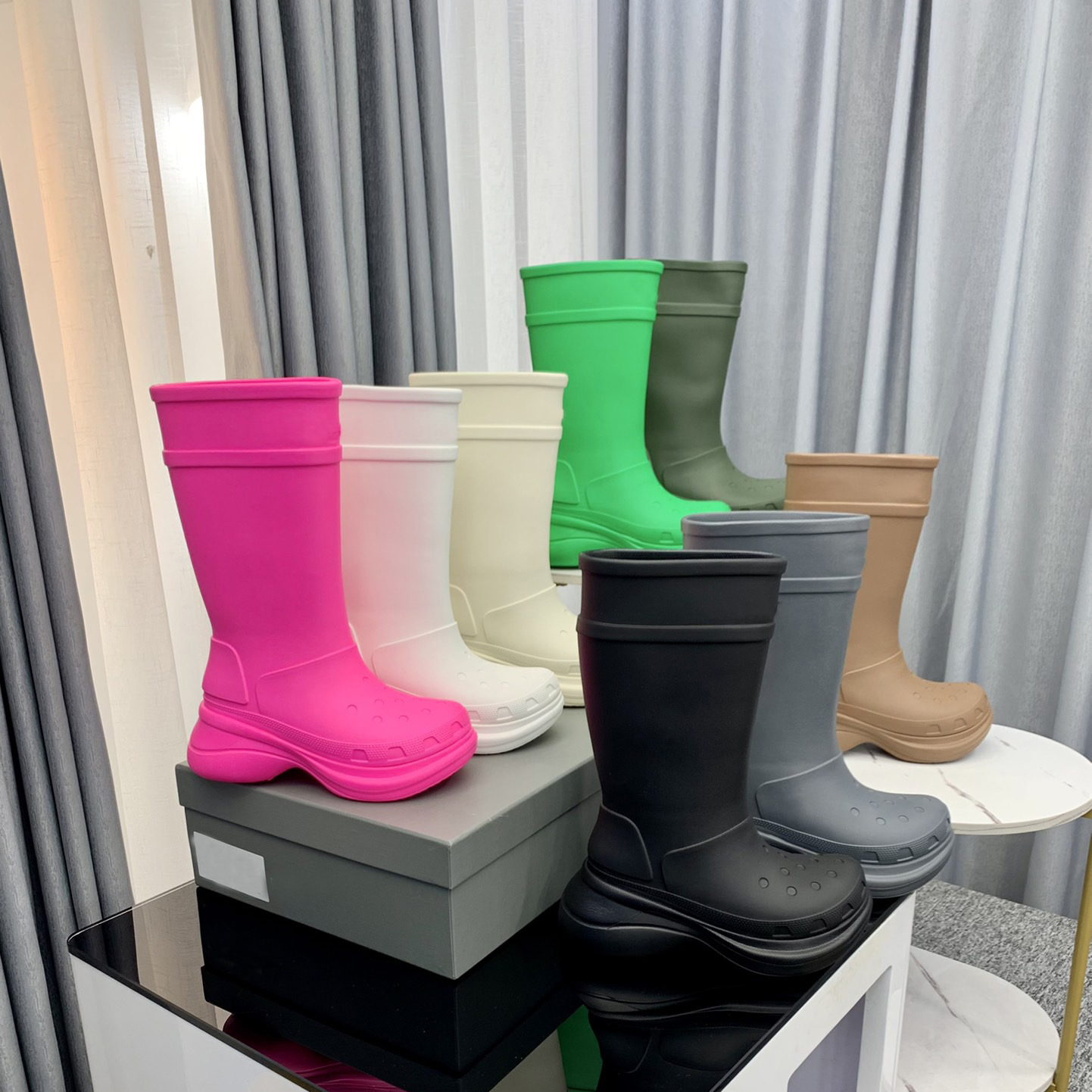 size 35-43 Designer Rain Boots Lace-Up best Quality Men Women Real Leather Half Classic Style Shoes Winter booties Fall Snow Boots Canvas Ankle Boot