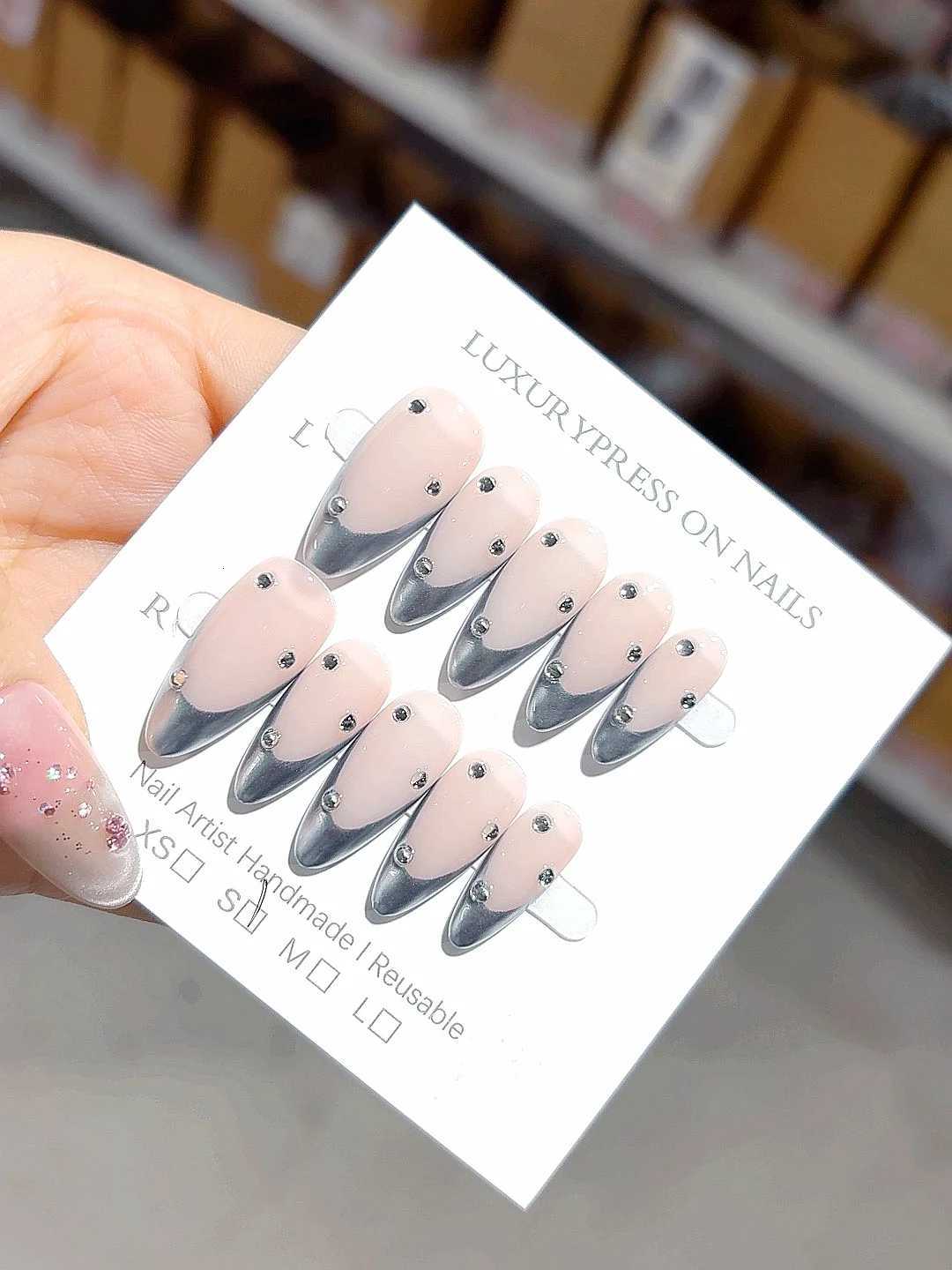 Glossy French-Style Small Diamond Almond-Shaped Fashion Nail Art B099T251118T251119