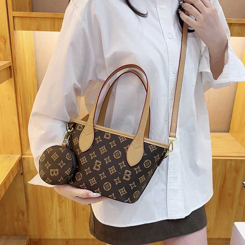 Luxury Brand Women Tote Bag Elegant Leather Handbag High End Crossbody Bag Vintage Shoulder ClassicW251119