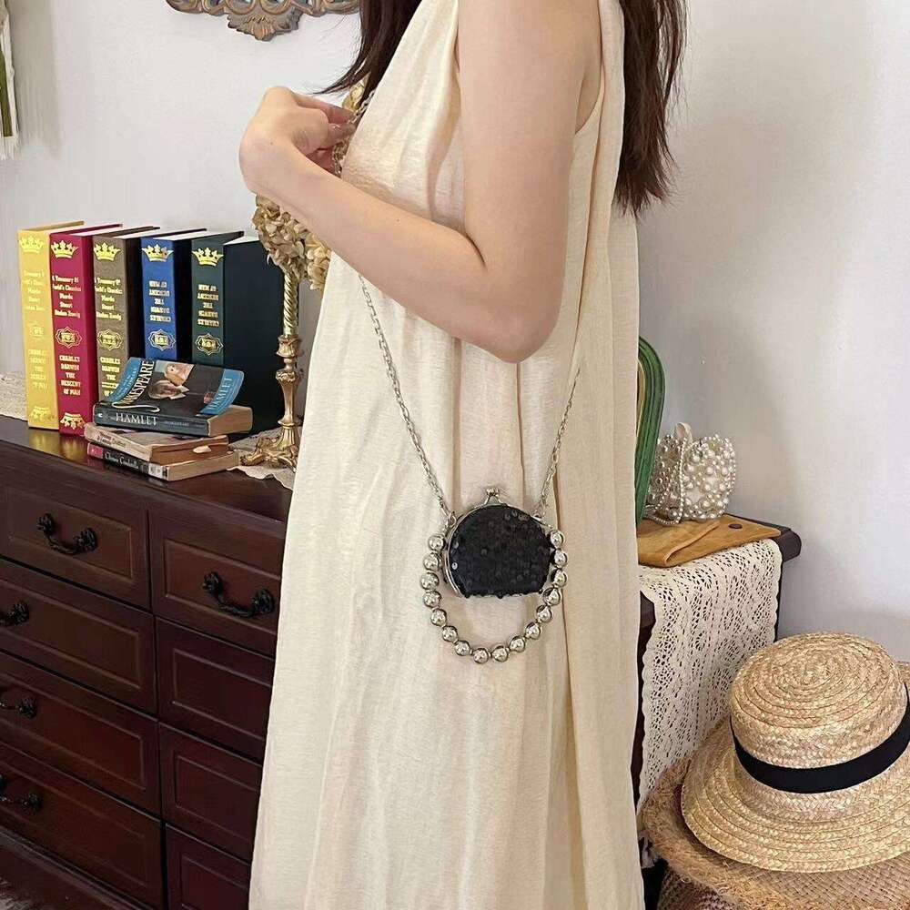 Fashionable luxurious sequin chain for women in 2025, new women's change lipstick bag, trendy and versatile one shoulder crossbody bag