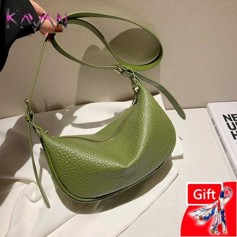 2019 Lichee Leather Womens Shoulder Bag Solid Color Cross Body Bag Womens Casual Underarm Garbage Bag Womens Moon BagW250419