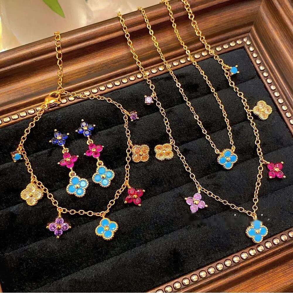 INS Luxury jewelry designer necklace Dopamine Four-Leaf Clover Necklace French Layered Collarbone Chain Colorful Earrings Inlaid Diamond Bracelet Set - view 3