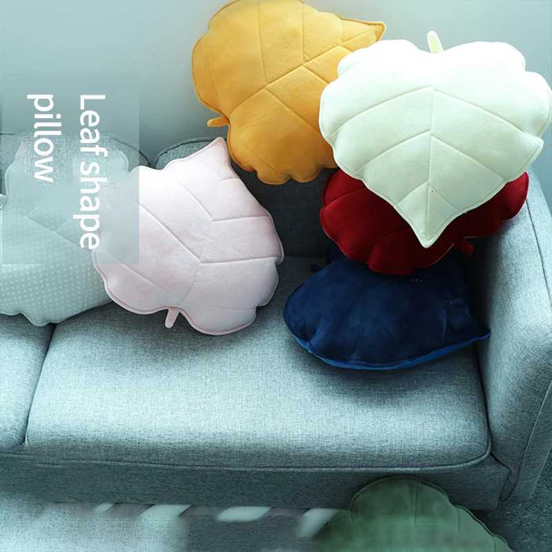 13/50cm Nordic Style 3D Leaves Soft Simulation Leaf Cushion Bedroom Back Cushion Child Bed Decor Anti-Collision M251119