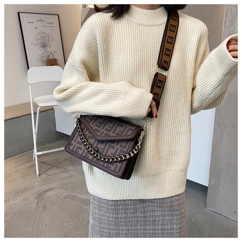 Designer bag free shipping 2025 fashion casual letter high-end texture printed small square bag, single shoulder diagonal cross bag for women