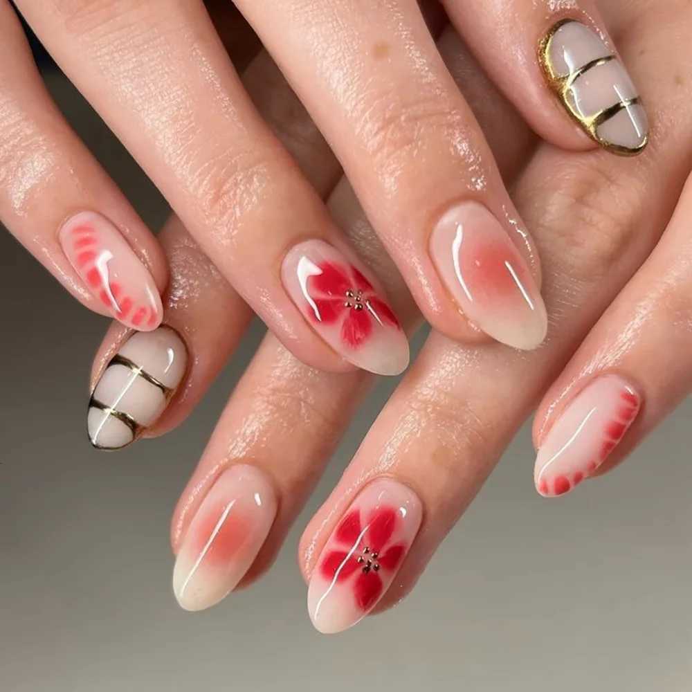 24PCS Retro Brown Five-petaled Flowers French Press on Nails Golden Irregular Edge Almond Fake Nails for Women Simple False NailT251118T251119