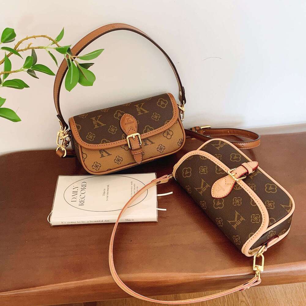 Women's spring and summer new with high-end printed shoulder versatile small square bag, trendy crossbody bag for women