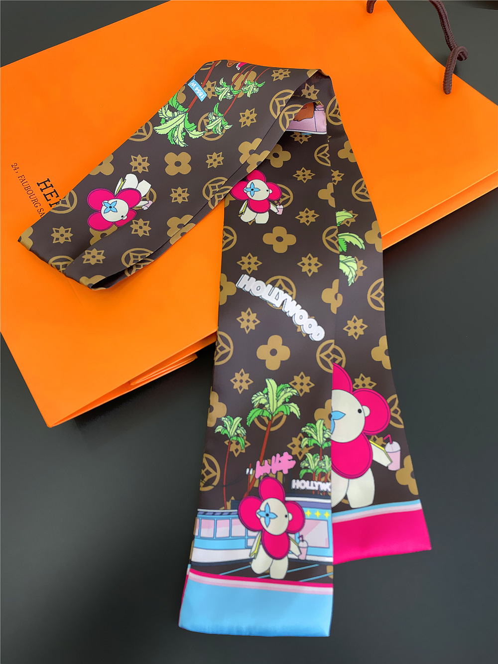 22style Designer Scarf Silk Scarf Classic Silk Handbag Bag Scarf Headbands Women Letter Flower Silk Scraves Top Grade Necktie Scarf Hair Bands