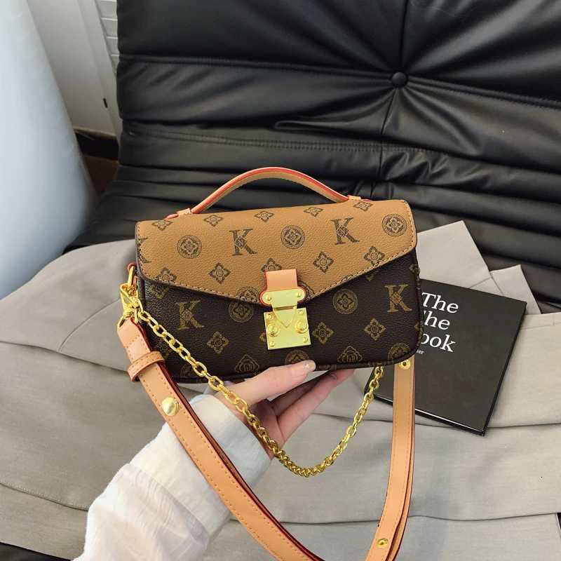 Stylish Womens Shoulder Bag Designer Leather Crossbody Handbag Elegant Tote Purse For Every OccasionW251119