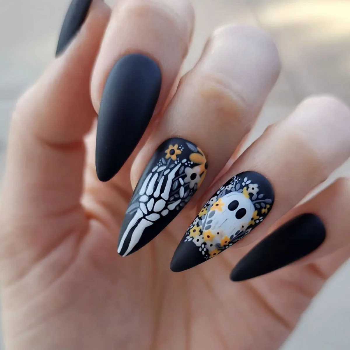 24Pcs Cute Ghost Fake Nails Long Almond Halloween Detachable Full Cover Nail Tips Press on Nails Finished Fingernails Nail ArtT251118T251119
