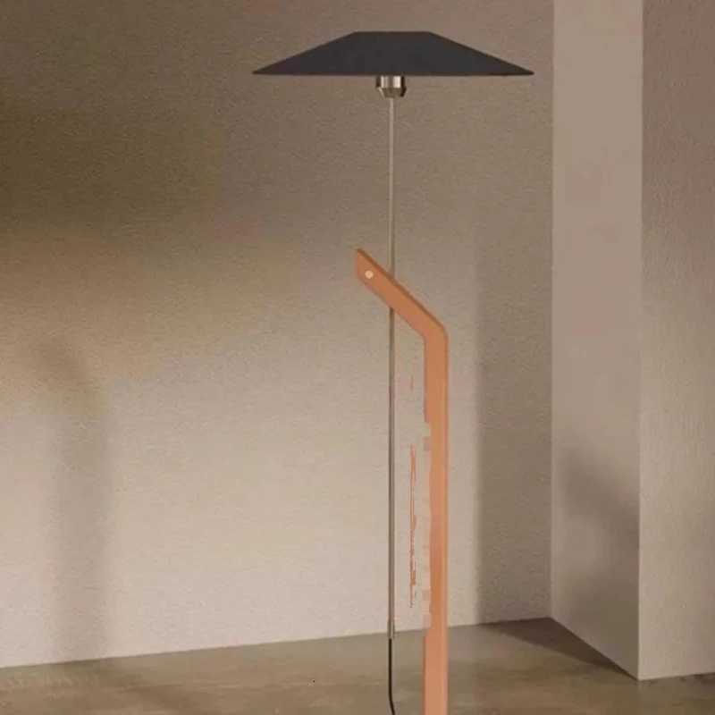 French Medieval Wooden Floor Lamps Fabric Lampshade Minimalist Living Room Restaurant Kitchen Bedroom Iron Base Standing Lights M251119
