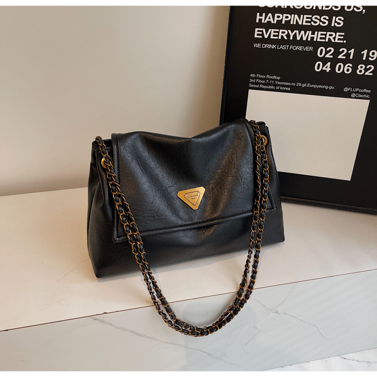 Winter solid color large capacity stylish new trendy underarm women's bag commuter chain hobo shoulder tote bag