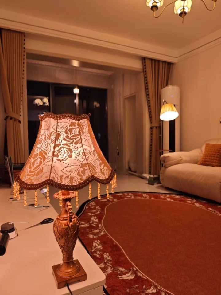 European Luxury Floor Lamp Retro Home Living Room Lamp Bedroom Bedside Lamp LED Lighting Desk Lamp Decorative Standing Light M251119