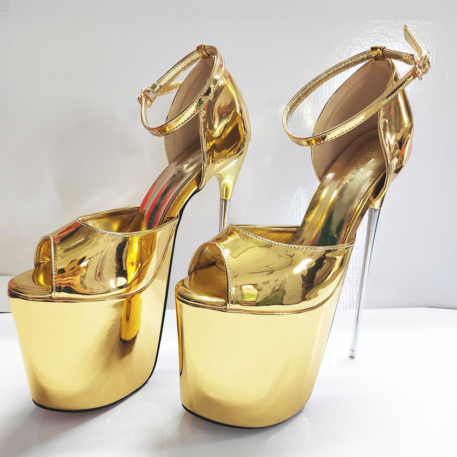 Sandals Elegant Women Party Wedding Shoes Sexy Open Toe PVC Transparent Crystal Platform Sandals Nightclub Stripper Heels Gold Red 230419