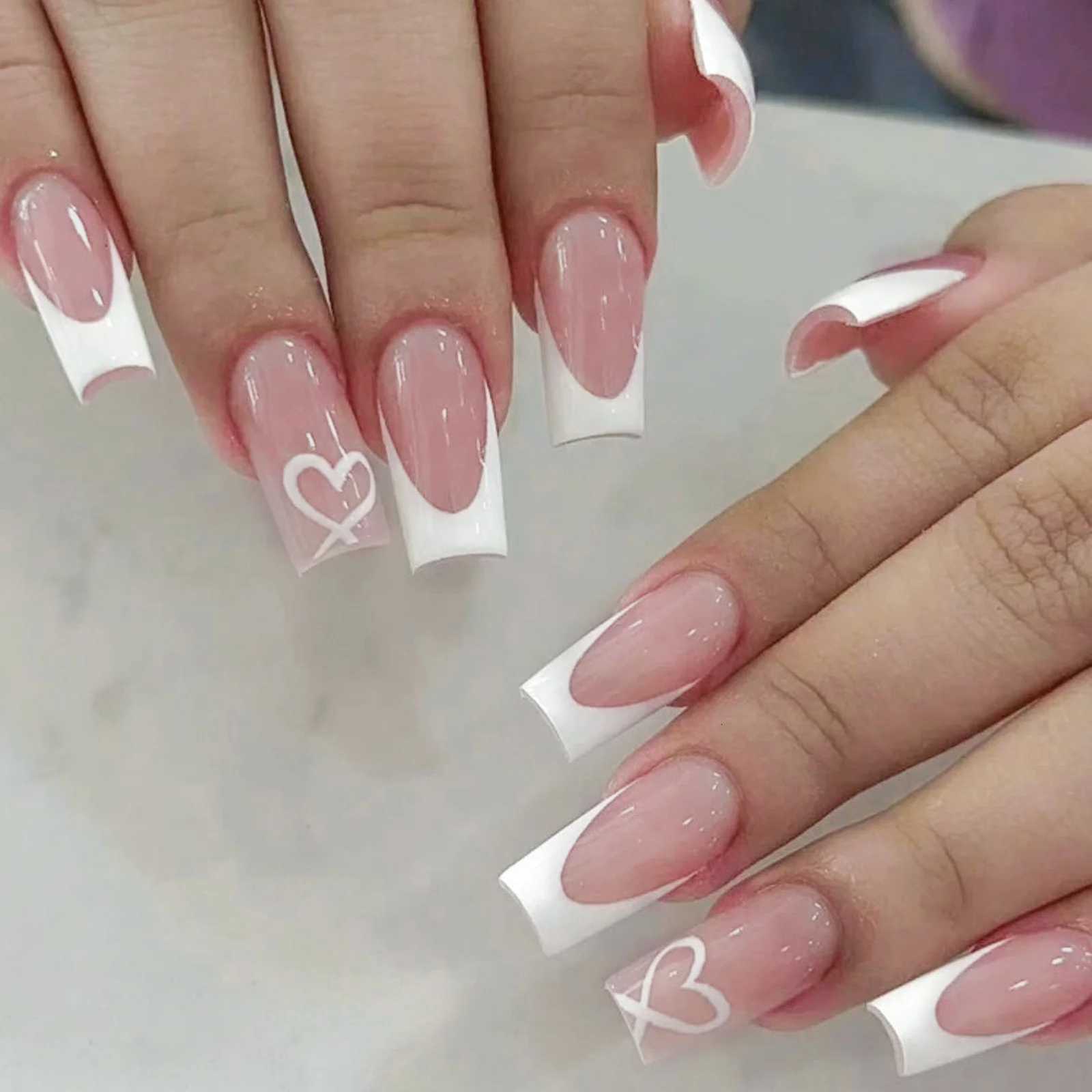 Sweet Style Fake Nails Gradient Blue White Color Press On Nails Mid-length Coffin Shape Love Heart Pattern Full Cover False nailT251118T251119