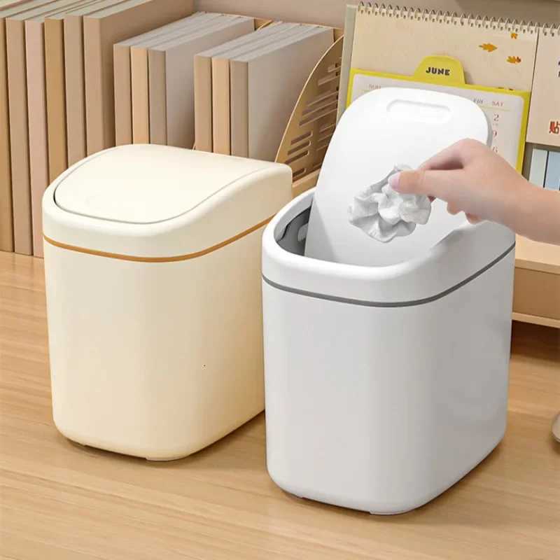 Desktop Trash Can Small Mini Garbage Can Plastic Dustbin with Shake Cover for Home Office Waste Bins Household Cleaning C251120