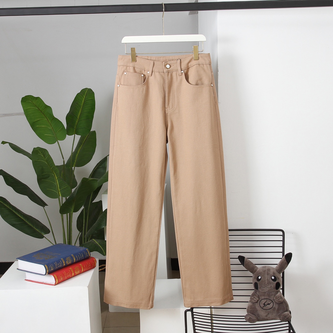 Fashionable Skate Board Long Jeans with Designer Letter Patchwork Detailing