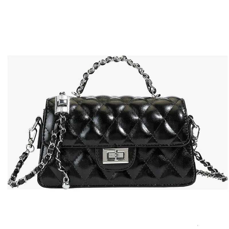 2025 Wens Premium Diamd Shoder Handbag Embroidered Thread Chain Detail Trendy Lock Ideal for the Fiable Cmuter Y251120