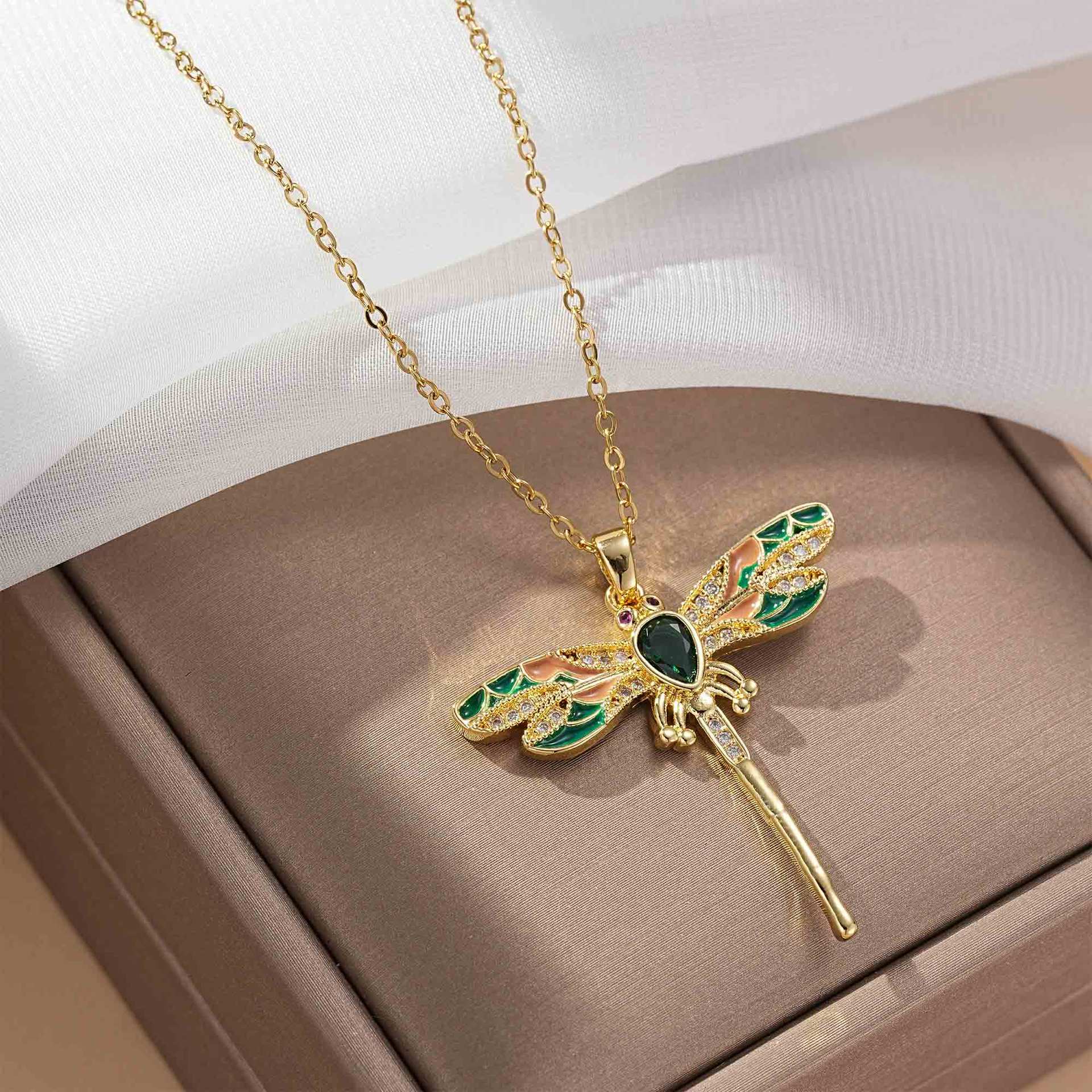 Womens necklace with dripping oil bee and dragonfly design high-end and luxury style designer necklace for jewelry woman necklace designer for women y - view 4
