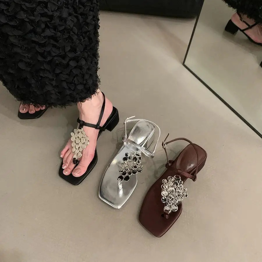 Size 34 Square Toe Ankle Shoulder Strap Sandals Womens Heel Flat Banquet Shoes One Word Buckle Sexy 250420BJ