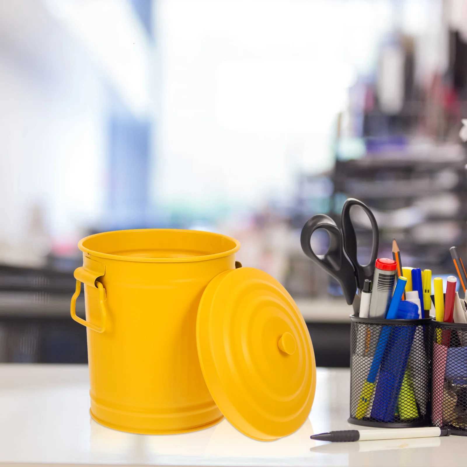 Mini Trash Can Pencil Holder Candy Bucket with Lid Camping Pickup Garbage Pail Marker Automotive Table Tin C251120