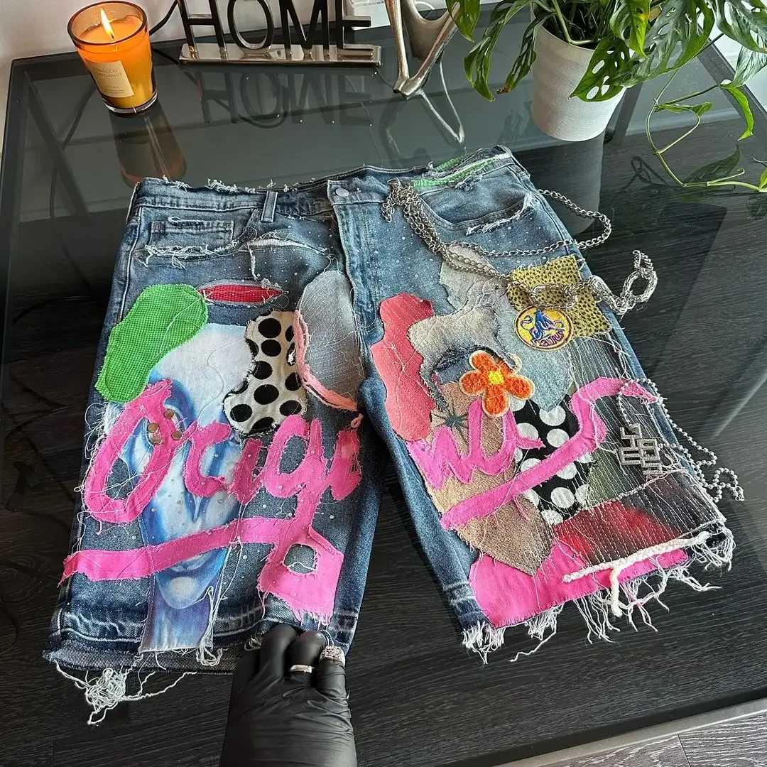 Gothic punk skull letter pattern patch work shorts mens Y2k streetwear pants hip-hop fashion denim shorts summer new XJ250419