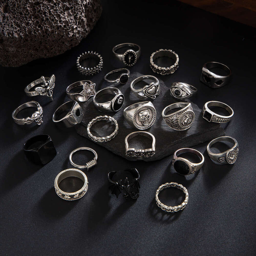 New piece men s jewelry set with versatile rings niche and personalized hip hop style hand accessories
